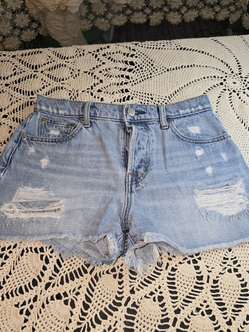 Gap Denim Button Up Cut Off Jean Shorts, Distressed, Frayed Size 25